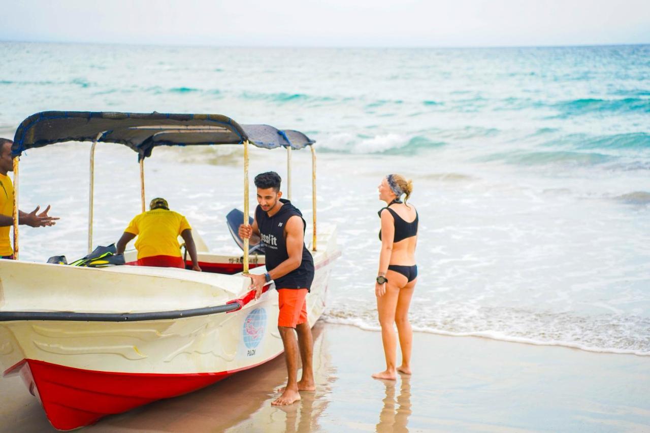 The Beach Lovers Nilaveli Buitenkant foto